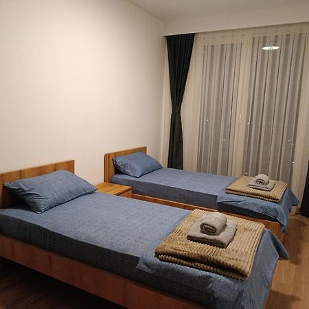 18Th & 16H Floor Secure Luxury Condos With Pool & Fitness Included In Price Скопье Экстерьер фото