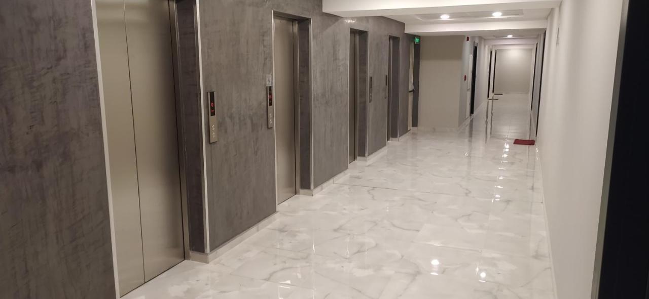 18Th & 16H Floor Secure Luxury Condos With Pool & Fitness Included In Price Скопье Экстерьер фото