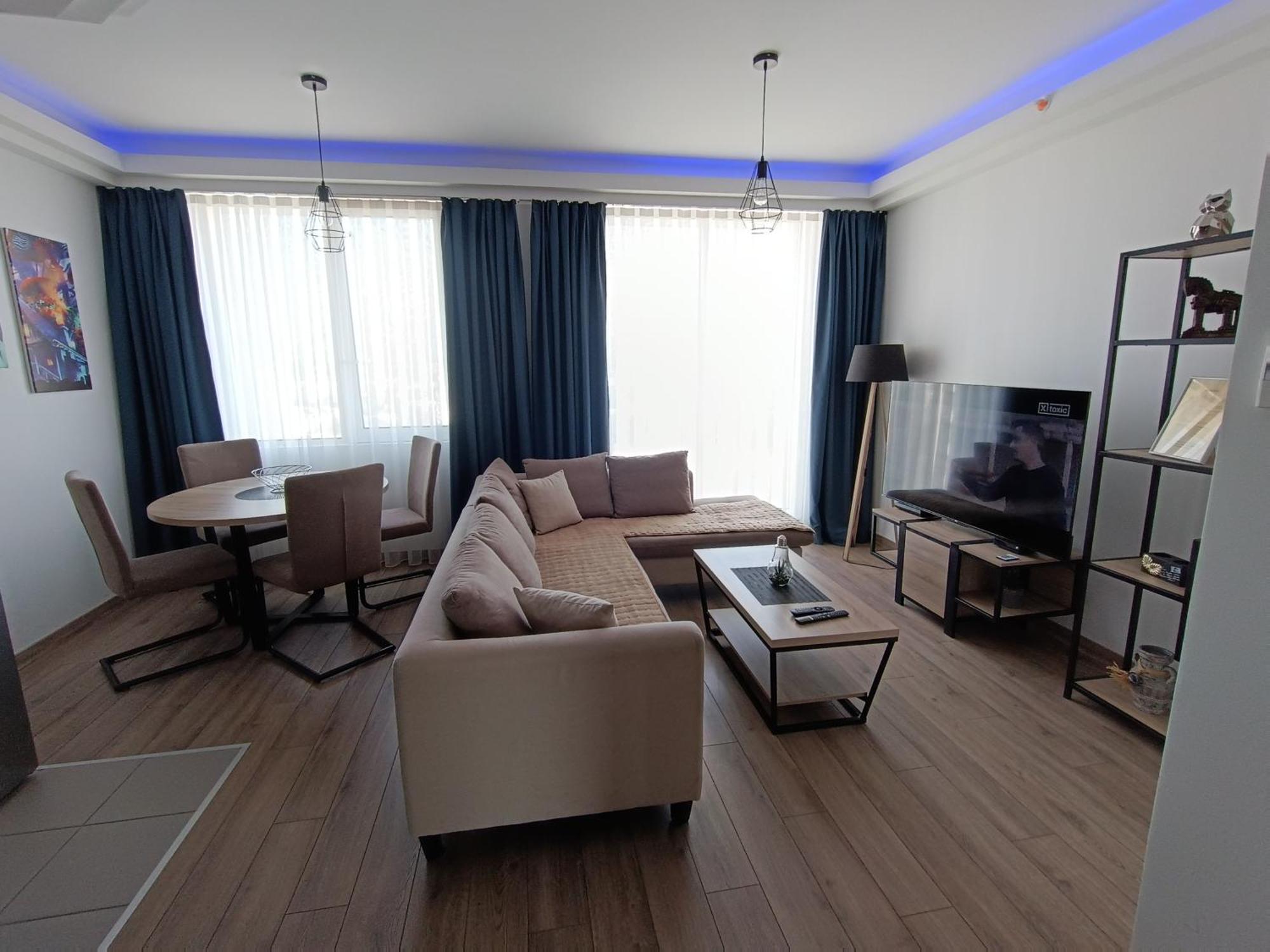 18Th & 16H Floor Secure Luxury Condos With Pool & Fitness Included In Price Скопье Экстерьер фото