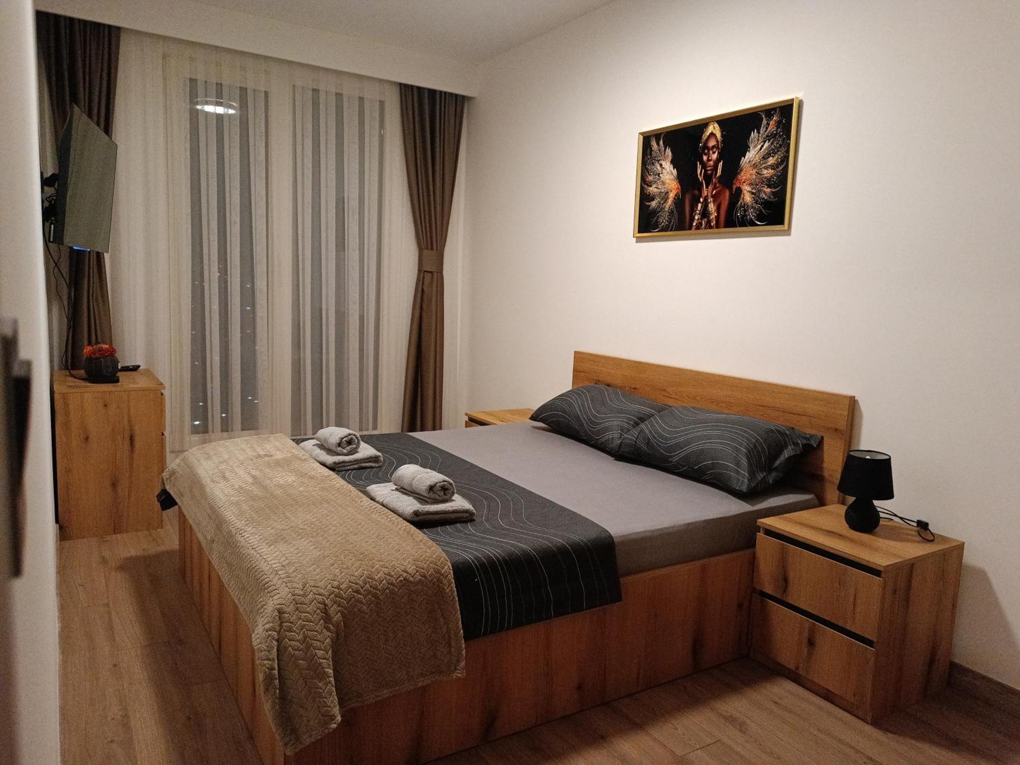 18Th & 16H Floor Secure Luxury Condos With Pool & Fitness Included In Price Скопье Экстерьер фото