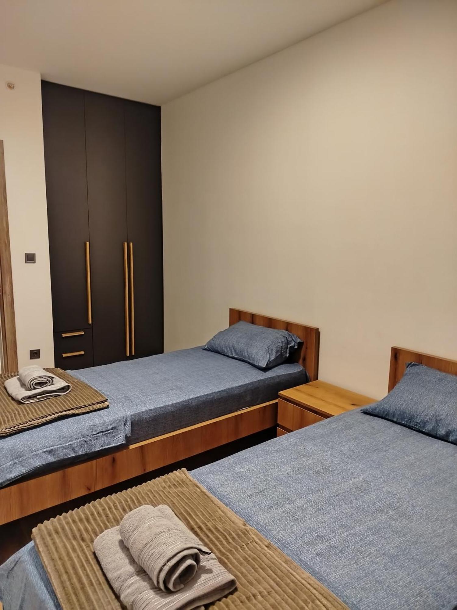 18Th & 16H Floor Secure Luxury Condos With Pool & Fitness Included In Price Скопье Экстерьер фото