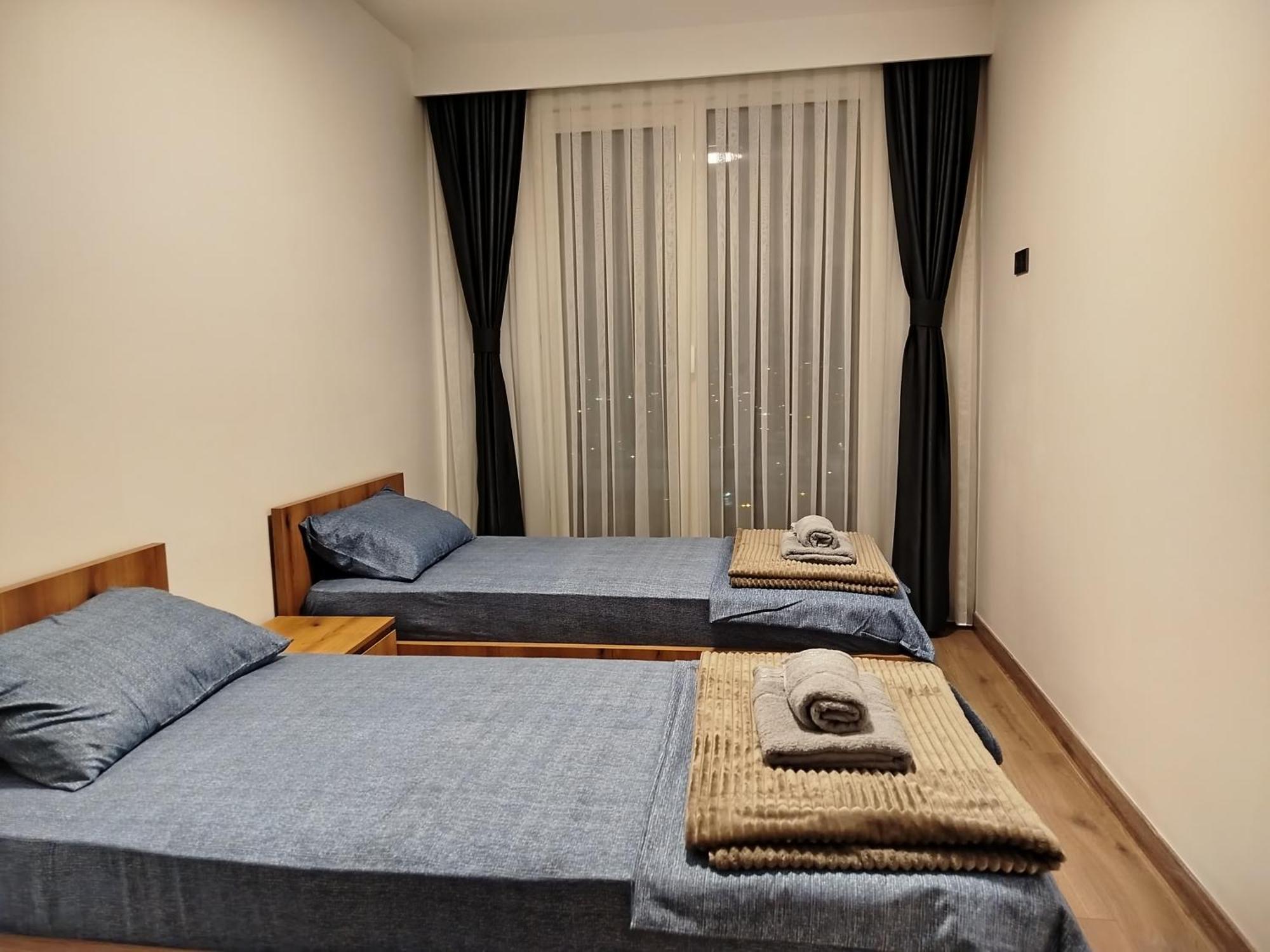 18Th & 16H Floor Secure Luxury Condos With Pool & Fitness Included In Price Скопье Экстерьер фото