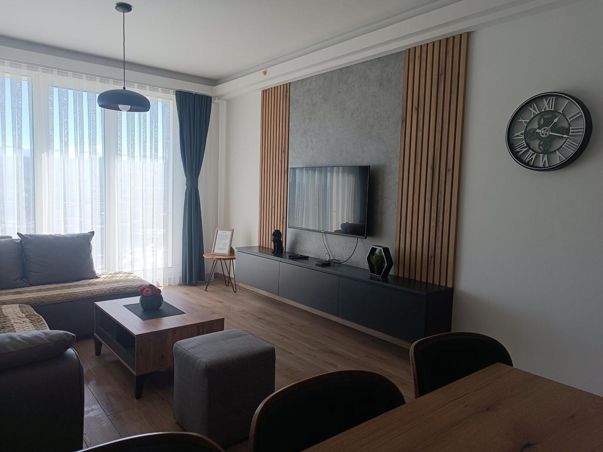 18Th & 16H Floor Secure Luxury Condos With Pool & Fitness Included In Price Скопье Экстерьер фото